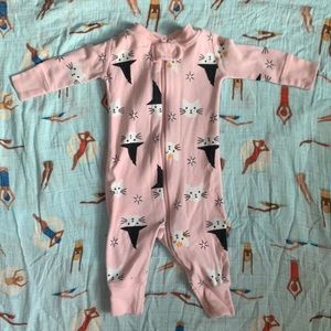 Hanna Andersson Baby sleeper 0-3 months,good used condition; see pictures